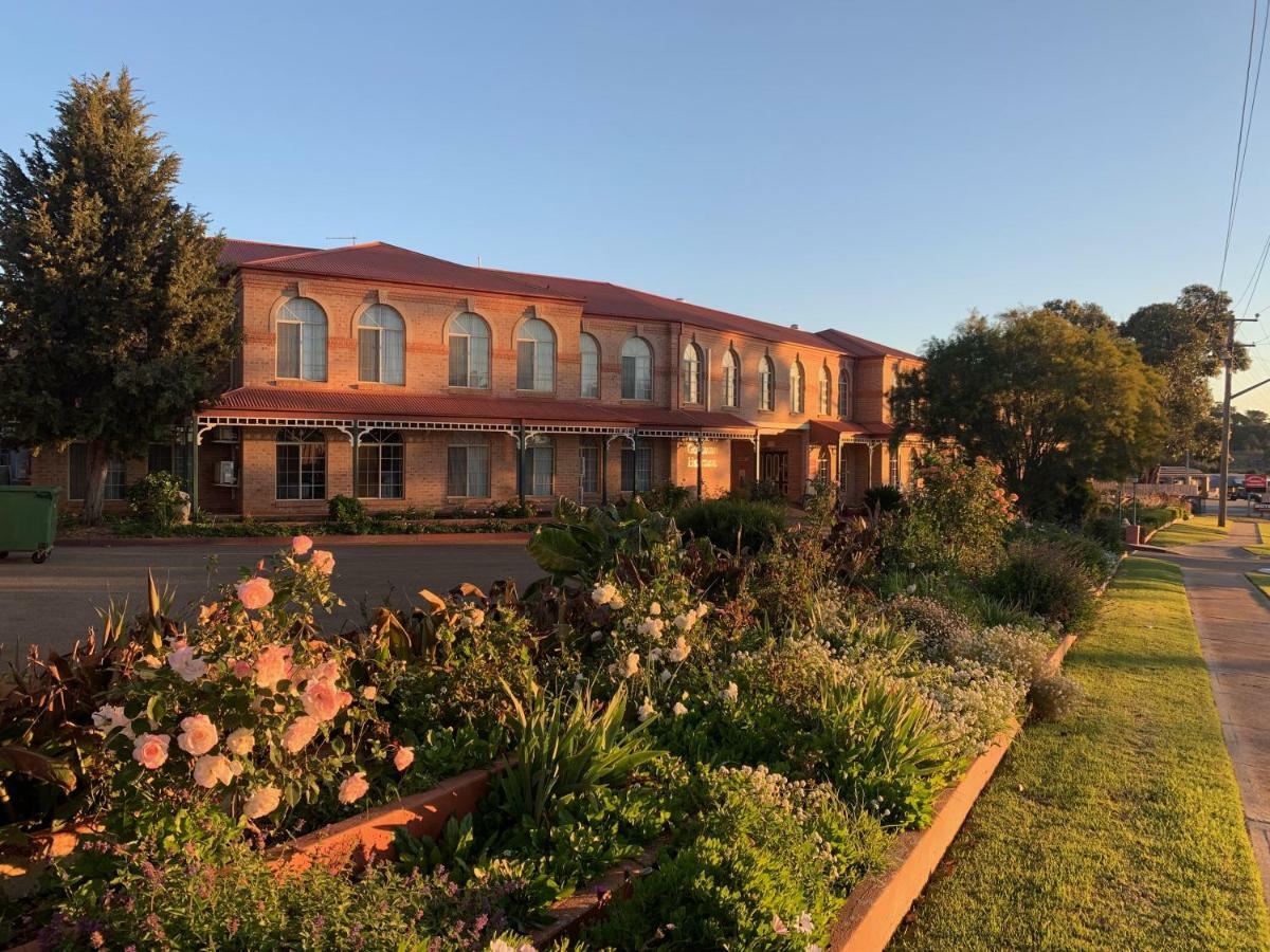 Heritage Motor Inn Goulburn Zewnętrze zdjęcie